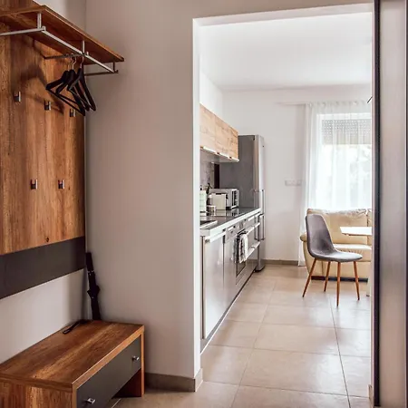 Pusszantalak Paloznak