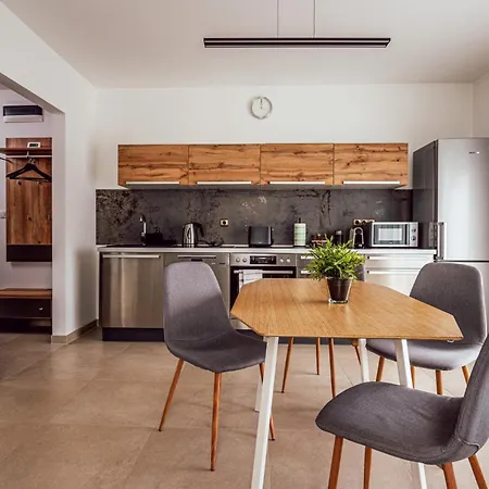 Pusszantalak * Paloznak