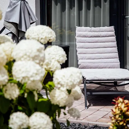 Pusszantalak 아파트 *