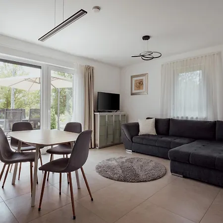 Pusszantalak * Paloznak