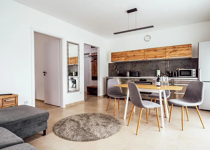 Appartement Pusszantalak *